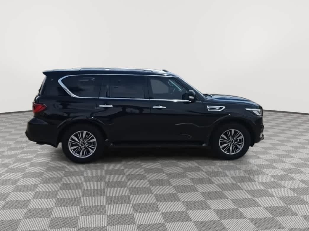 Thumbnail: 2022 INFINITI QX80 - 9