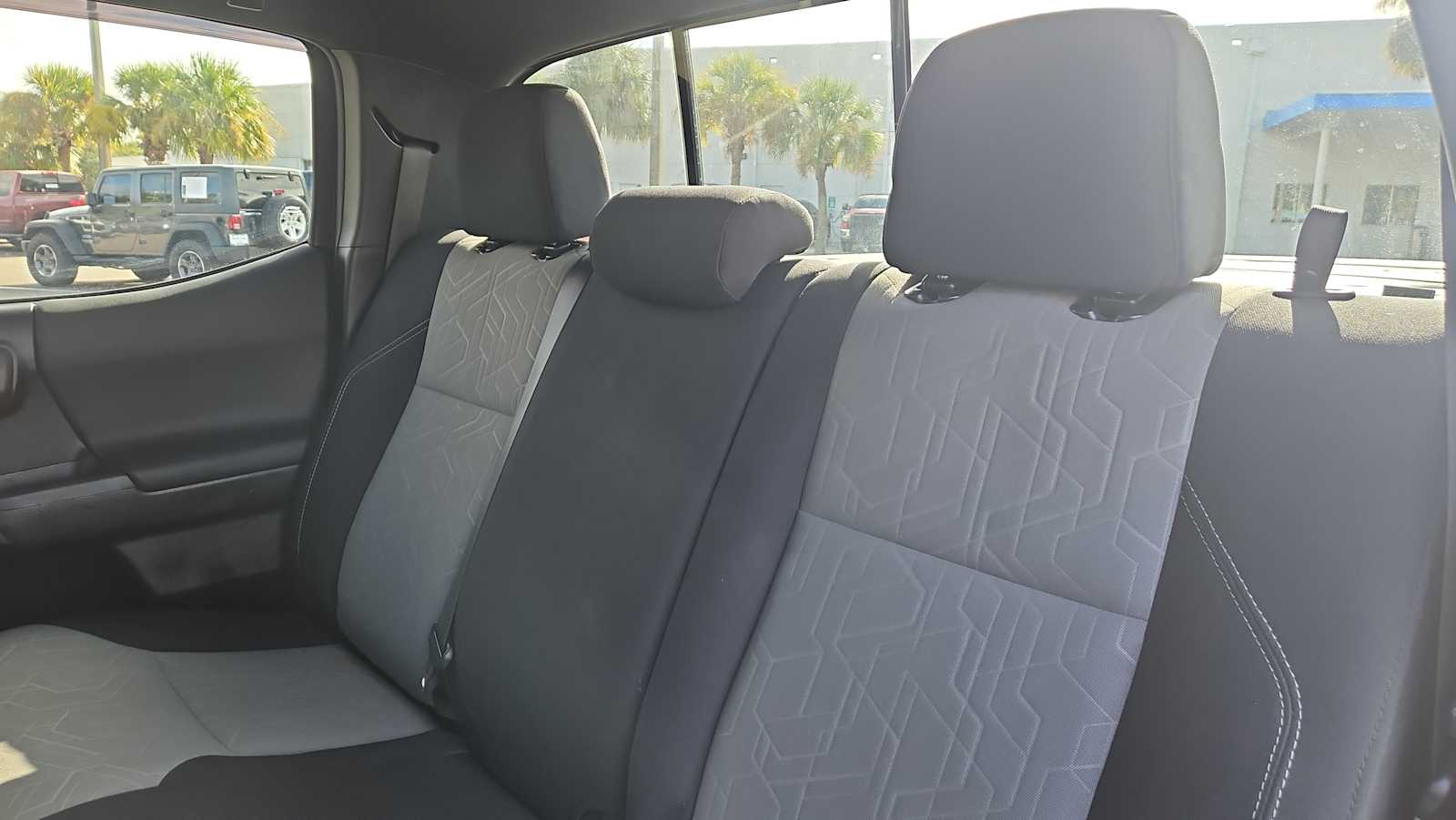 Thumbnail: 2021 Toyota Tacoma - 25