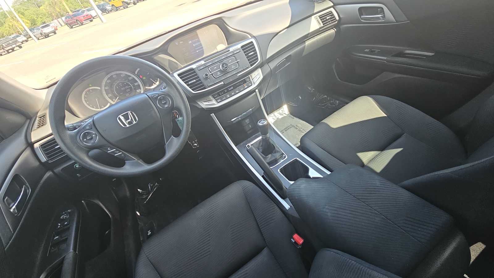 Thumbnail: 2015 Honda Accord - 22