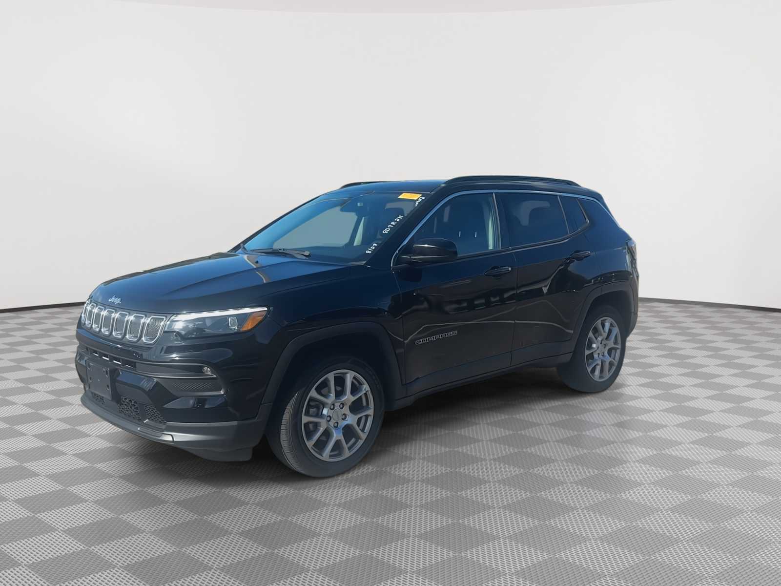 Thumbnail: 2022 Jeep Compass - 4