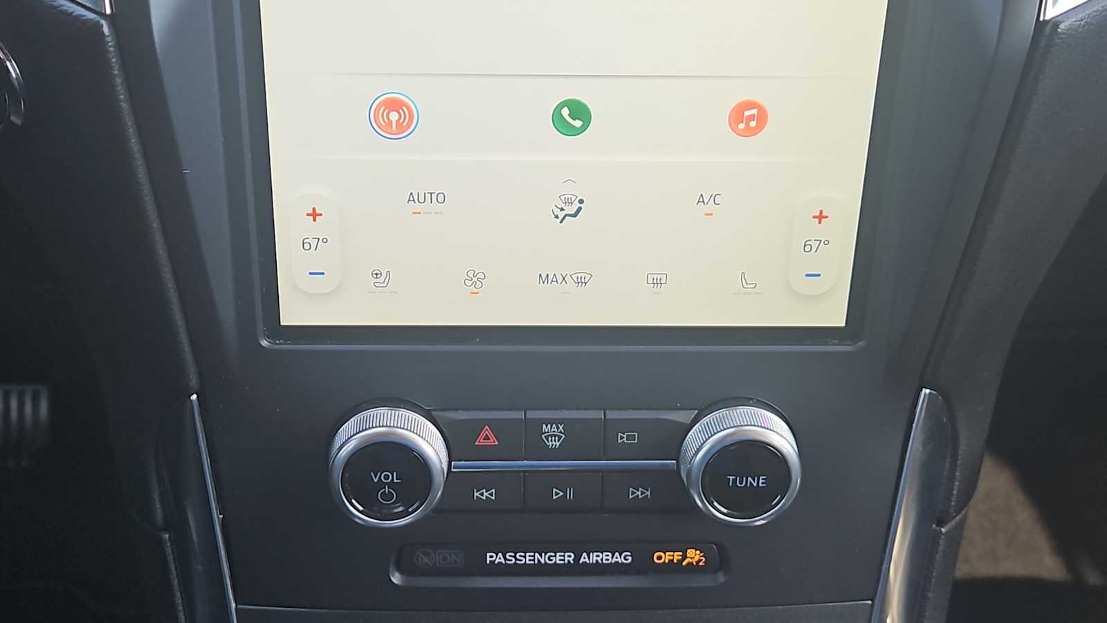 Thumbnail: 2022 Ford Edge - 16