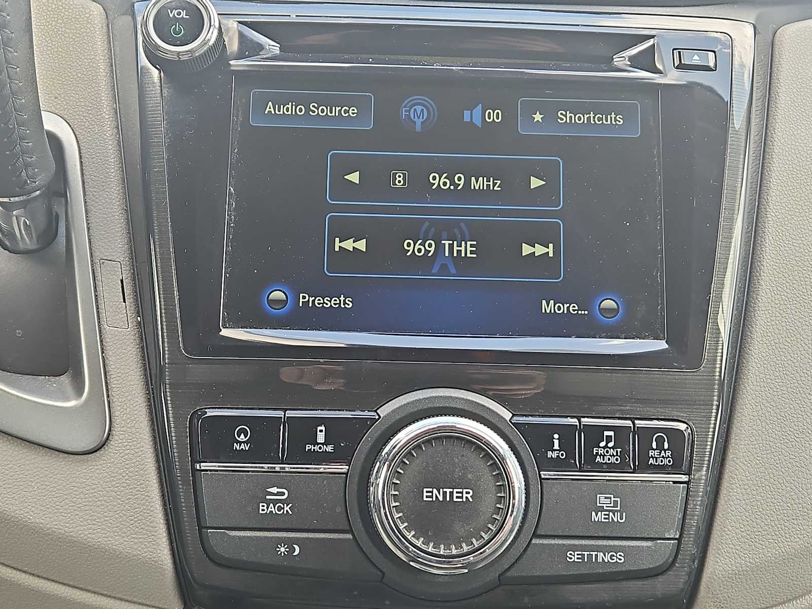 Thumbnail: 2015 Honda Odyssey - 12