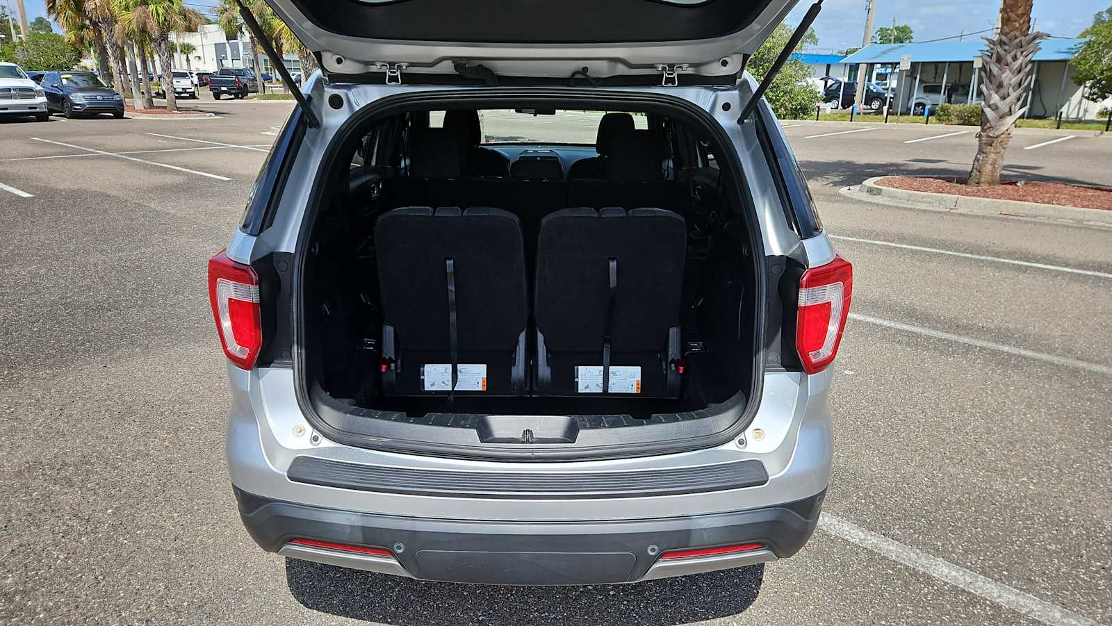 Thumbnail: 2019 Ford Explorer - 19