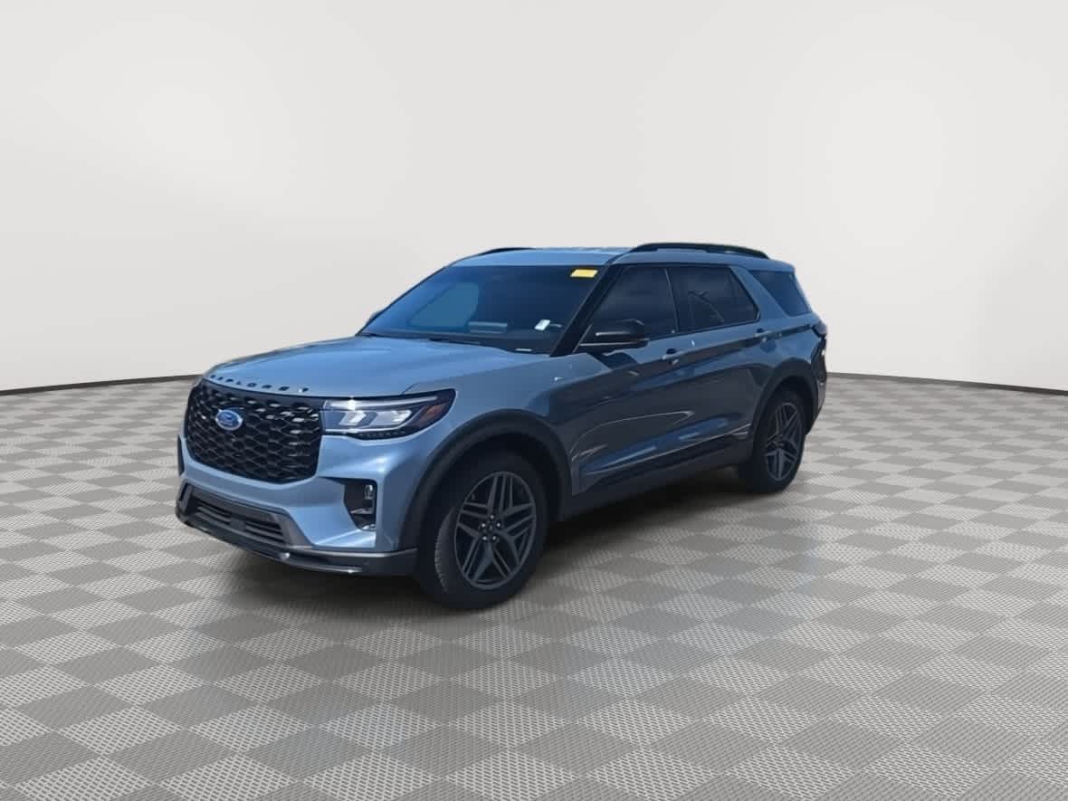 2025 Ford Explorer ST-Line 4