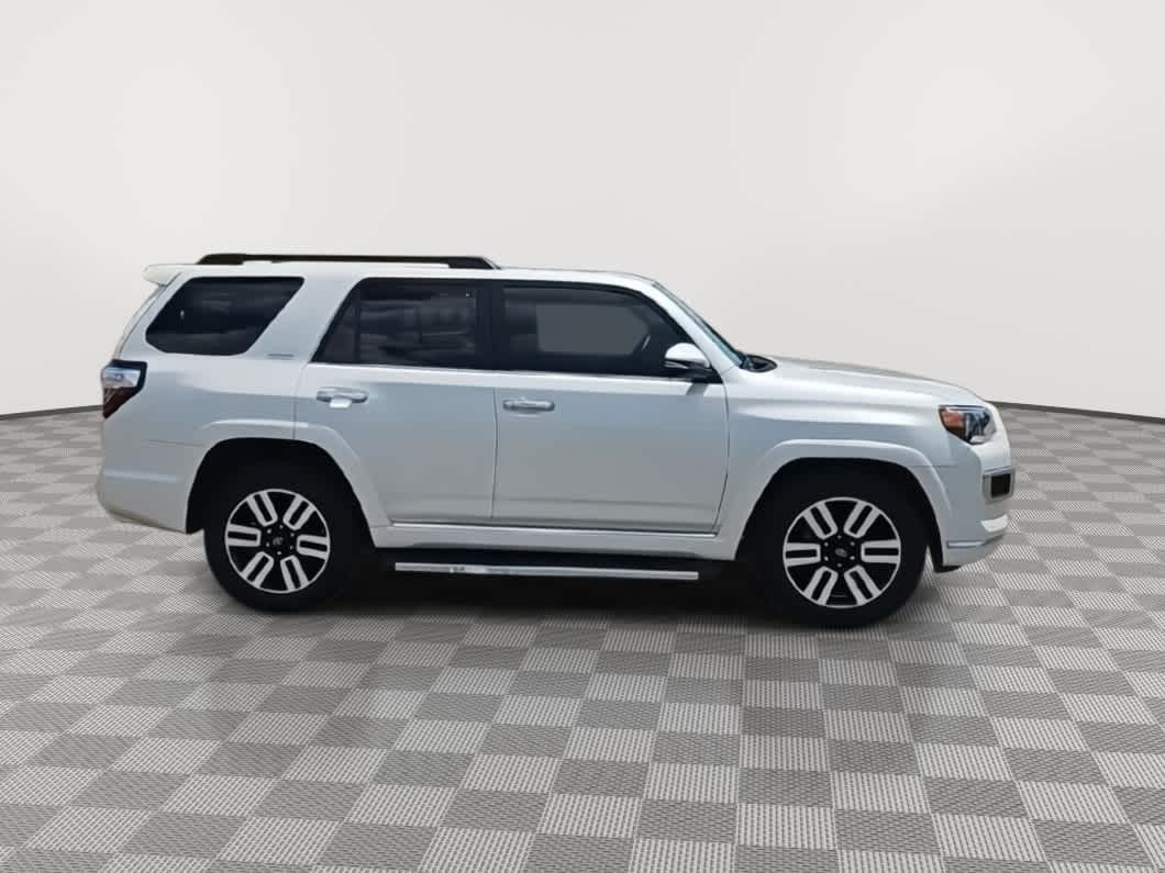 Thumbnail: 2021 Toyota 4Runner - 9