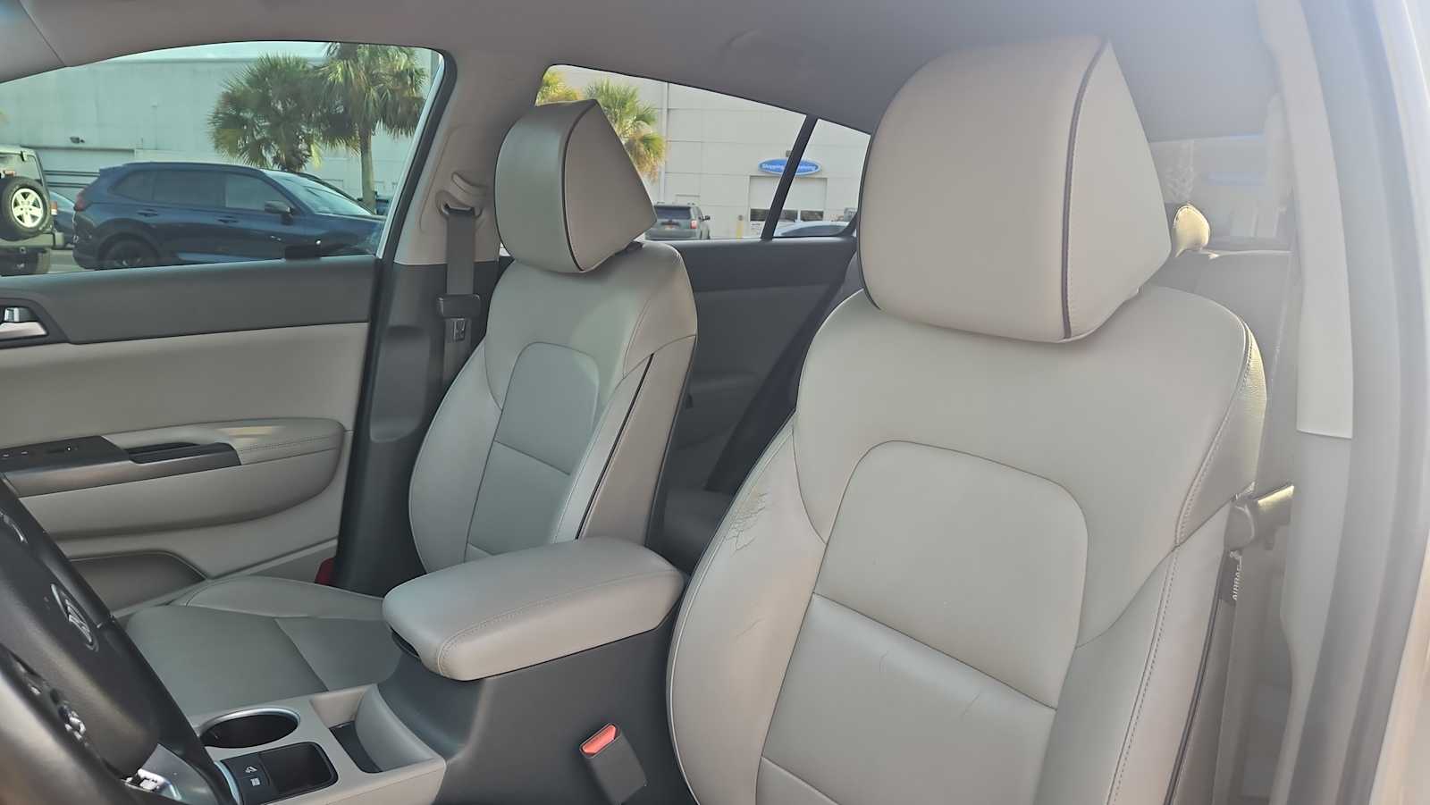 Thumbnail: 2017 Kia Sportage - 13