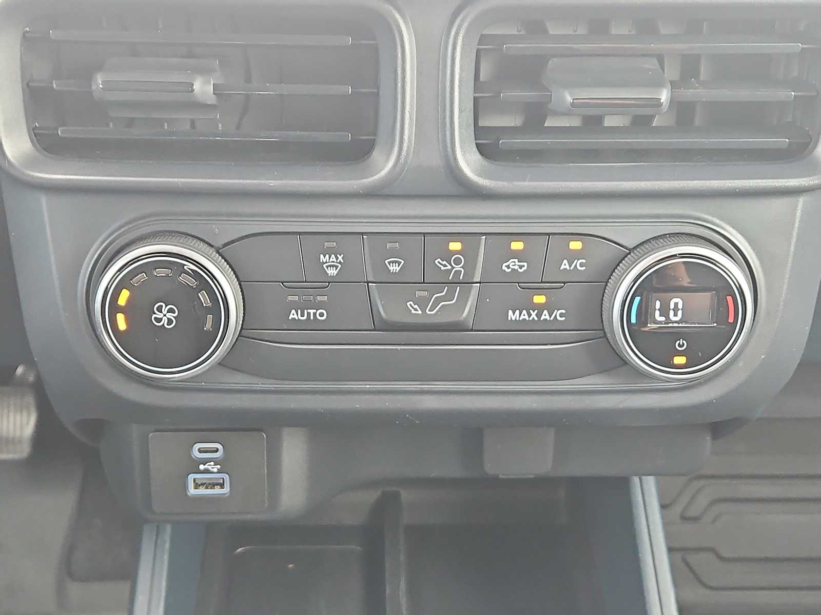 2022 Ford Maverick XL 16