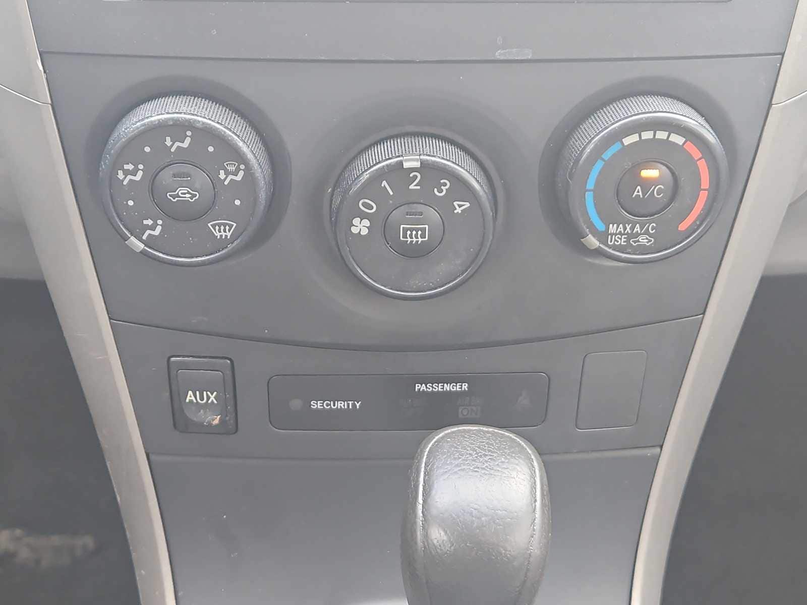 Thumbnail: 2009 Toyota Corolla - 16