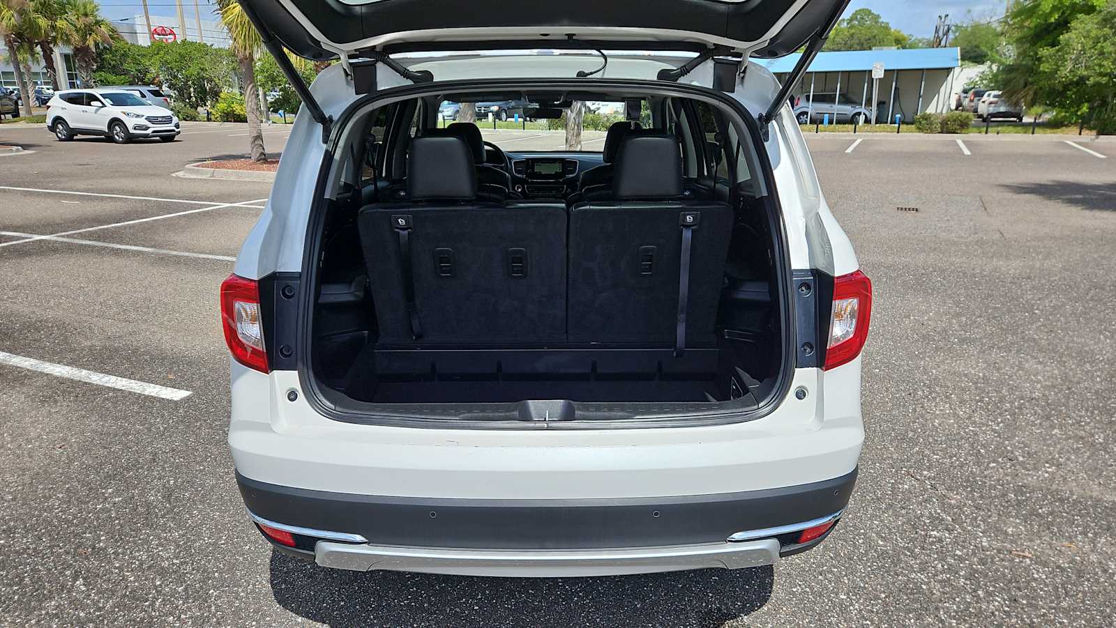 Thumbnail: 2022 Honda Pilot - 21