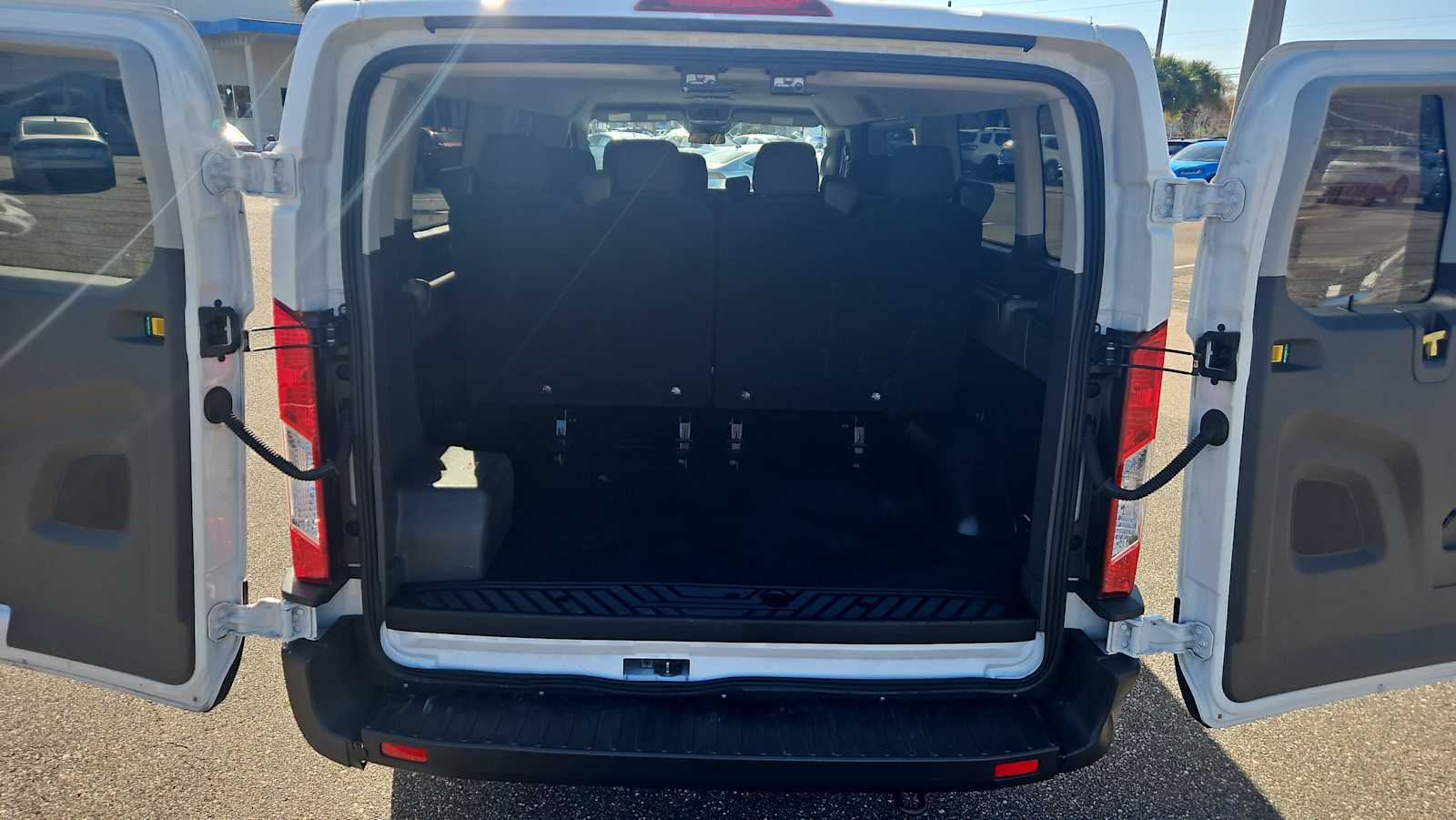 Thumbnail: 2023 Ford Econoline - 20