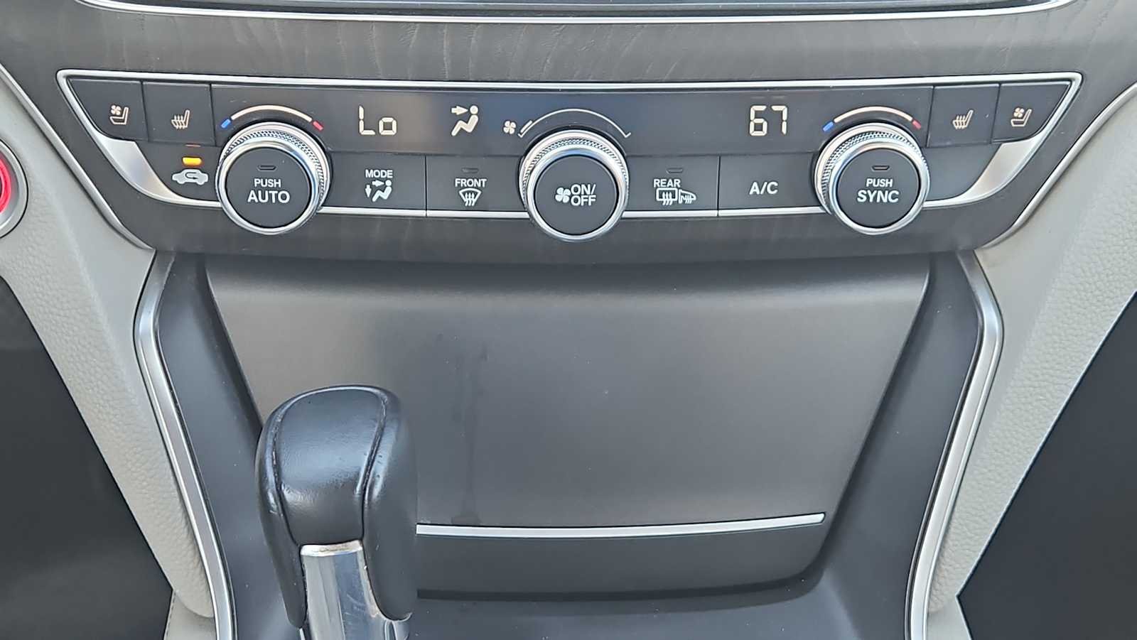 Thumbnail: 2018 Honda Accord - 16