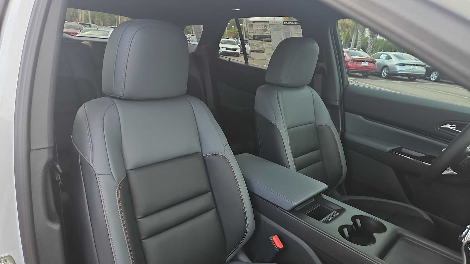 Thumbnail: 2026 Honda Prologue - 25