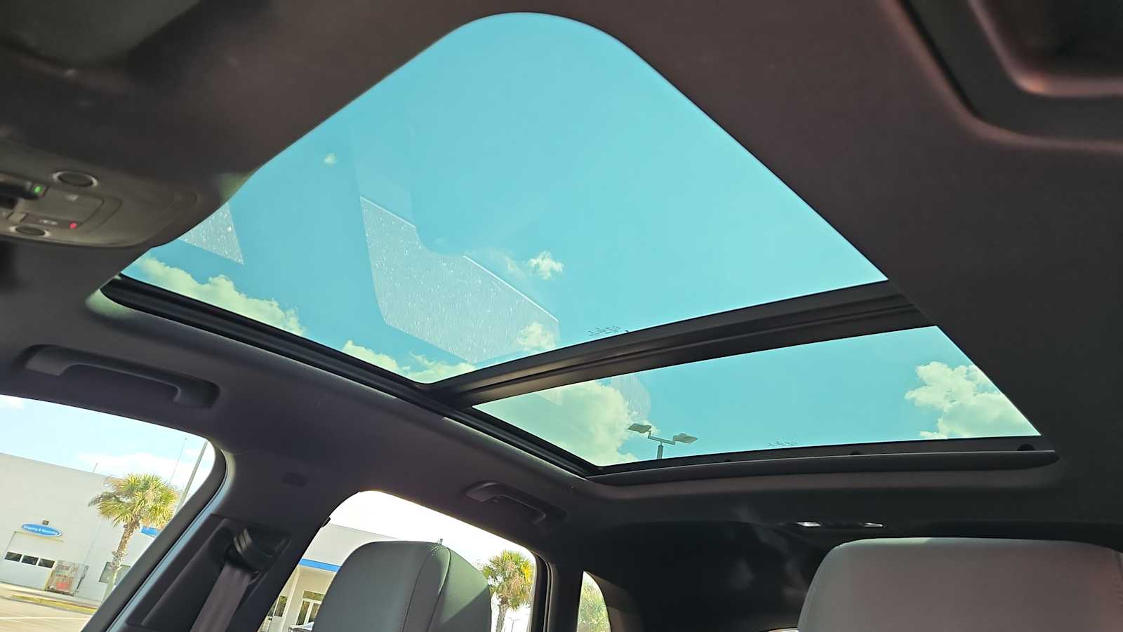 Thumbnail: 2022 Audi Q3 - 16