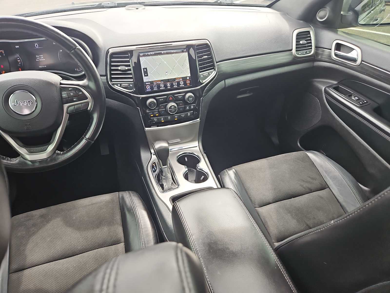 2020 Jeep Grand Cherokee Altitude 23