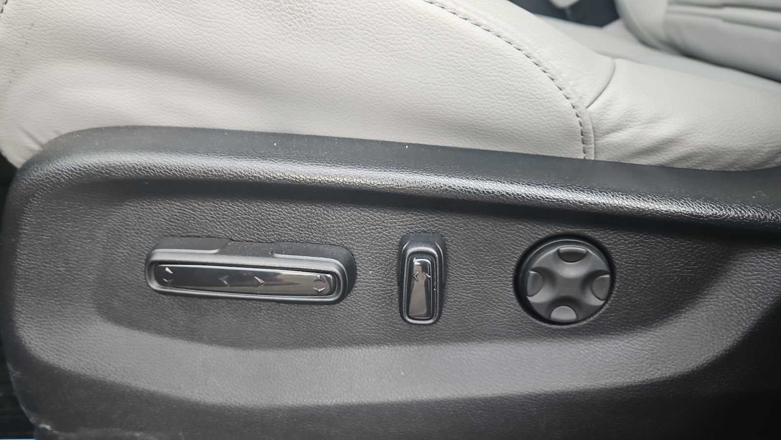 Thumbnail: 2020 Honda CR-V - 14