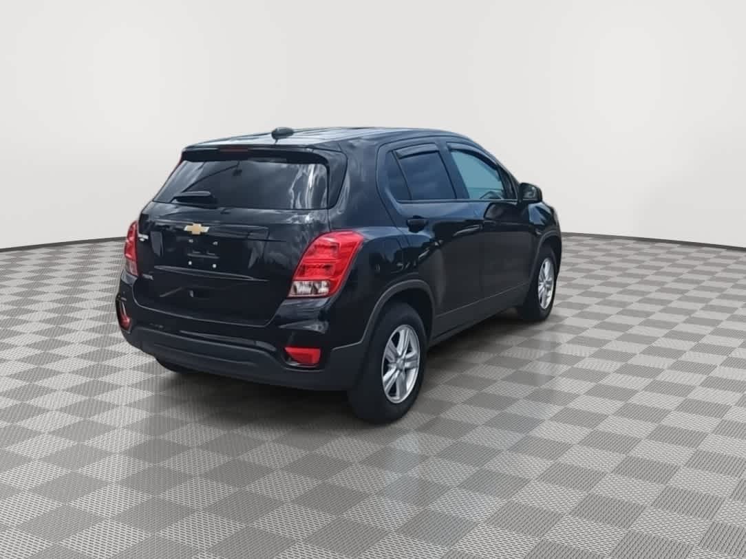 Thumbnail: 2020 Chevrolet Trax - 8