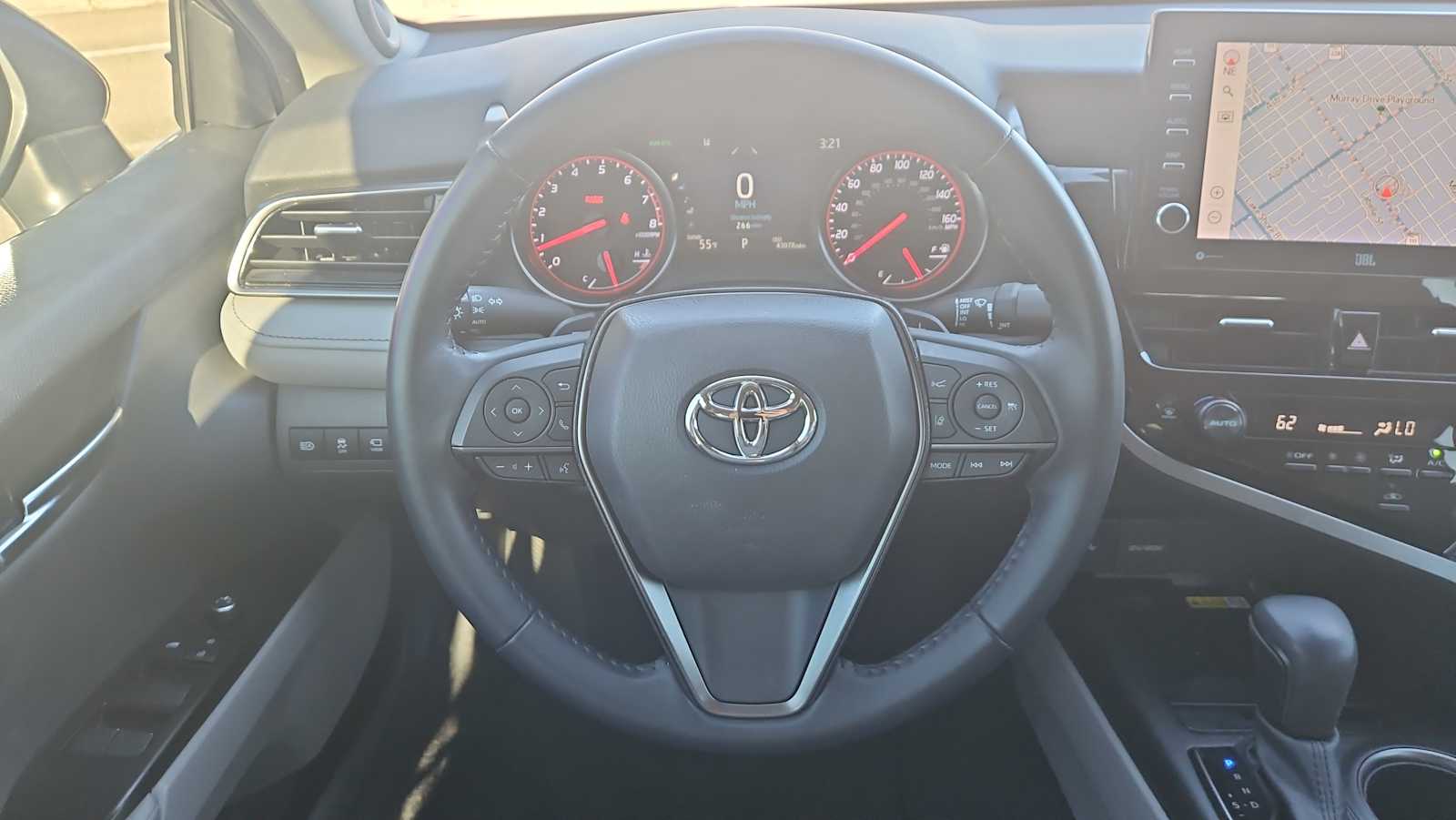 Thumbnail: 2022 Toyota Camry - 11