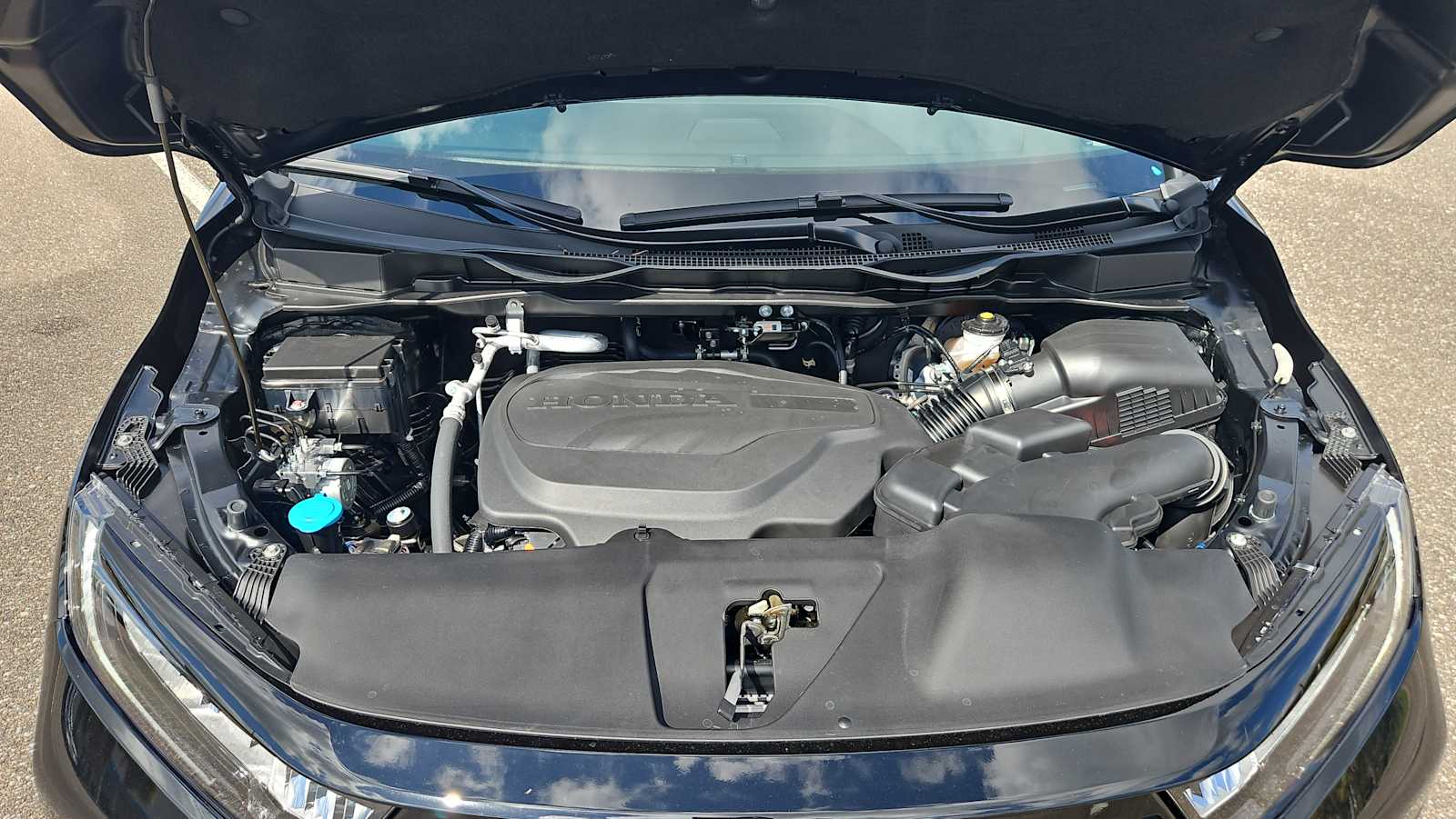 2026 Honda Odyssey Touring - Photo 17