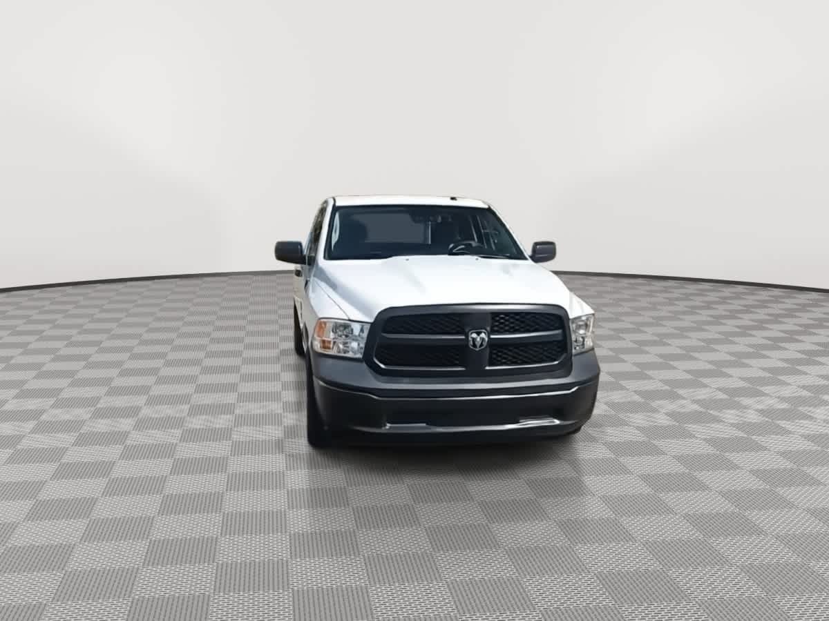 Thumbnail: 2021 RAM 1500 Classic - 3