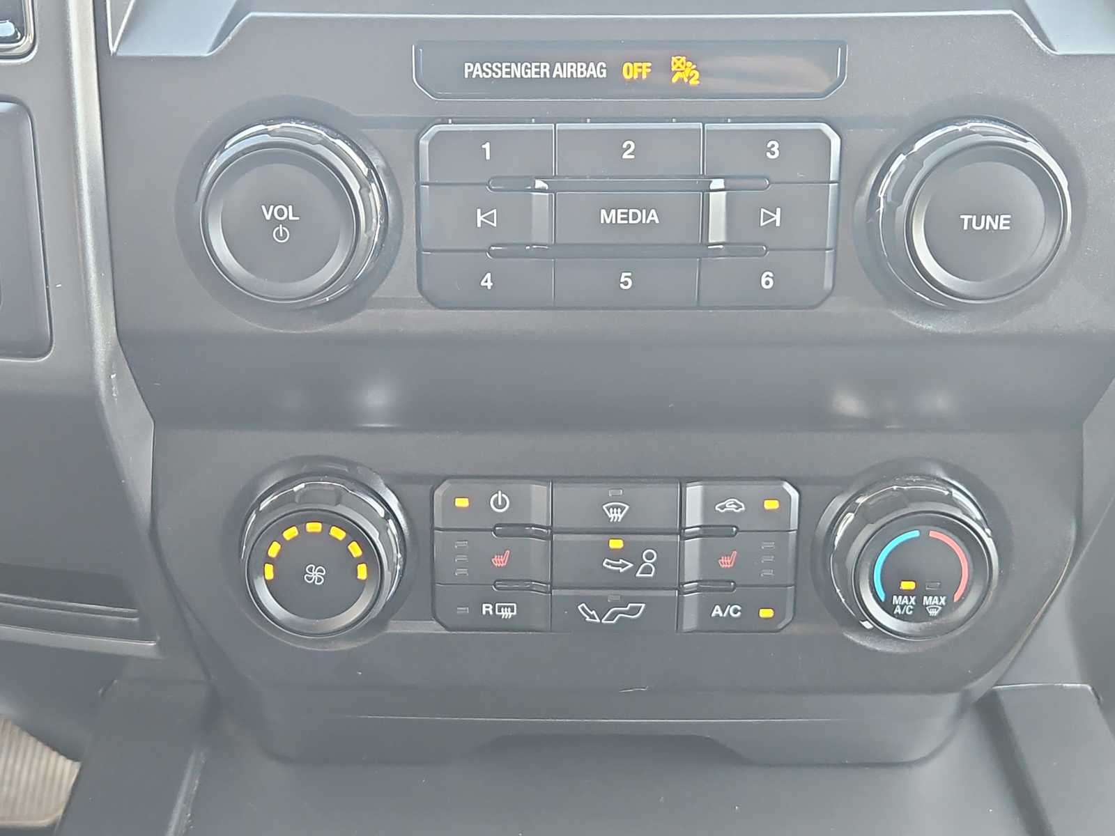 Thumbnail: 2019 Ford F-150 - 16