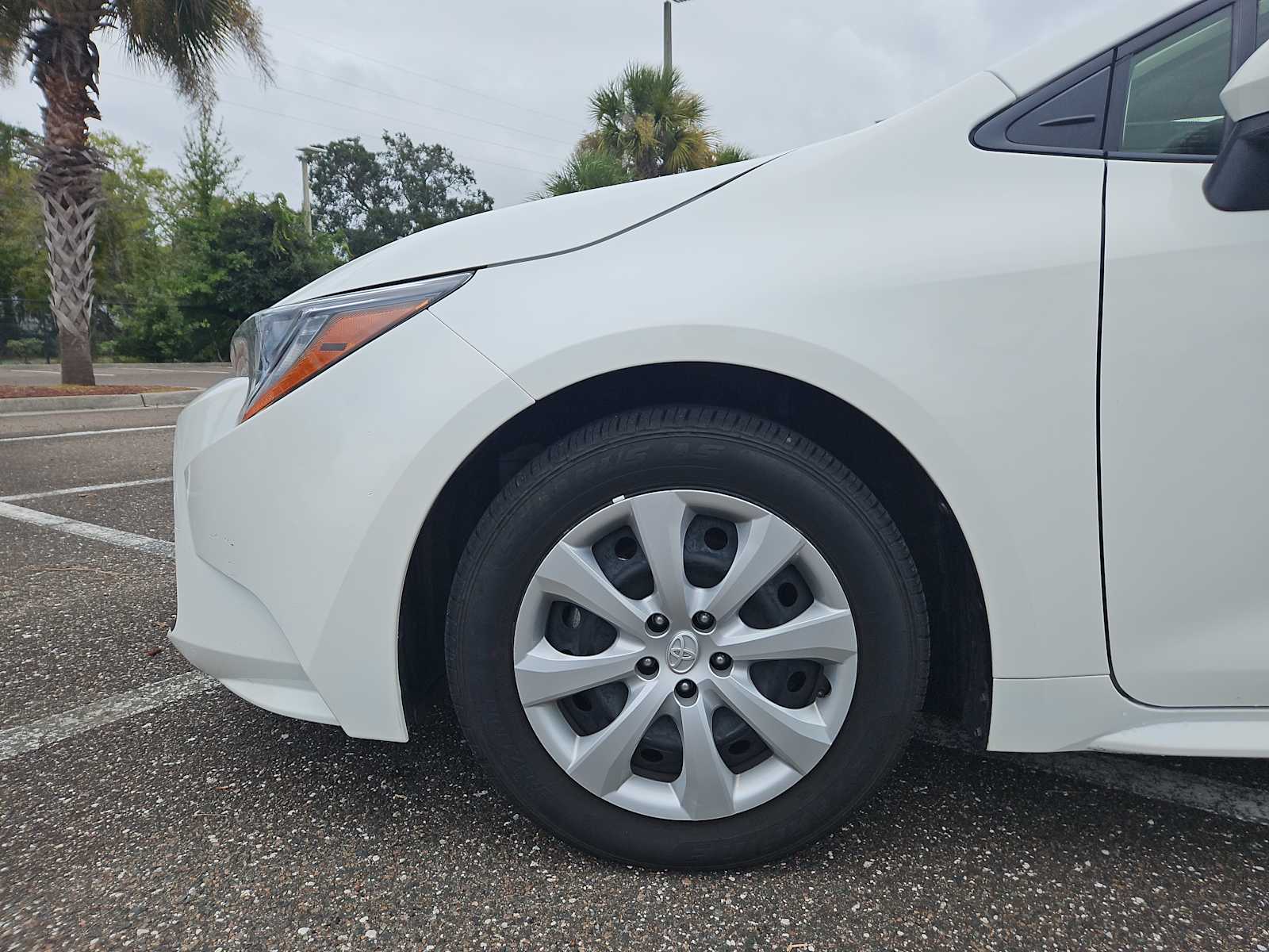 Thumbnail: 2023 Toyota Corolla - 18