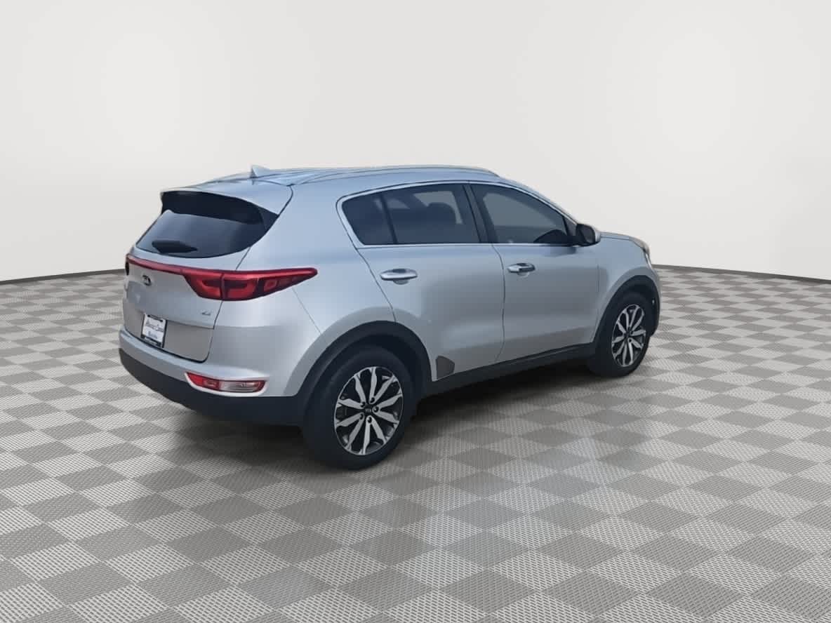 Thumbnail: 2017 Kia Sportage - 8