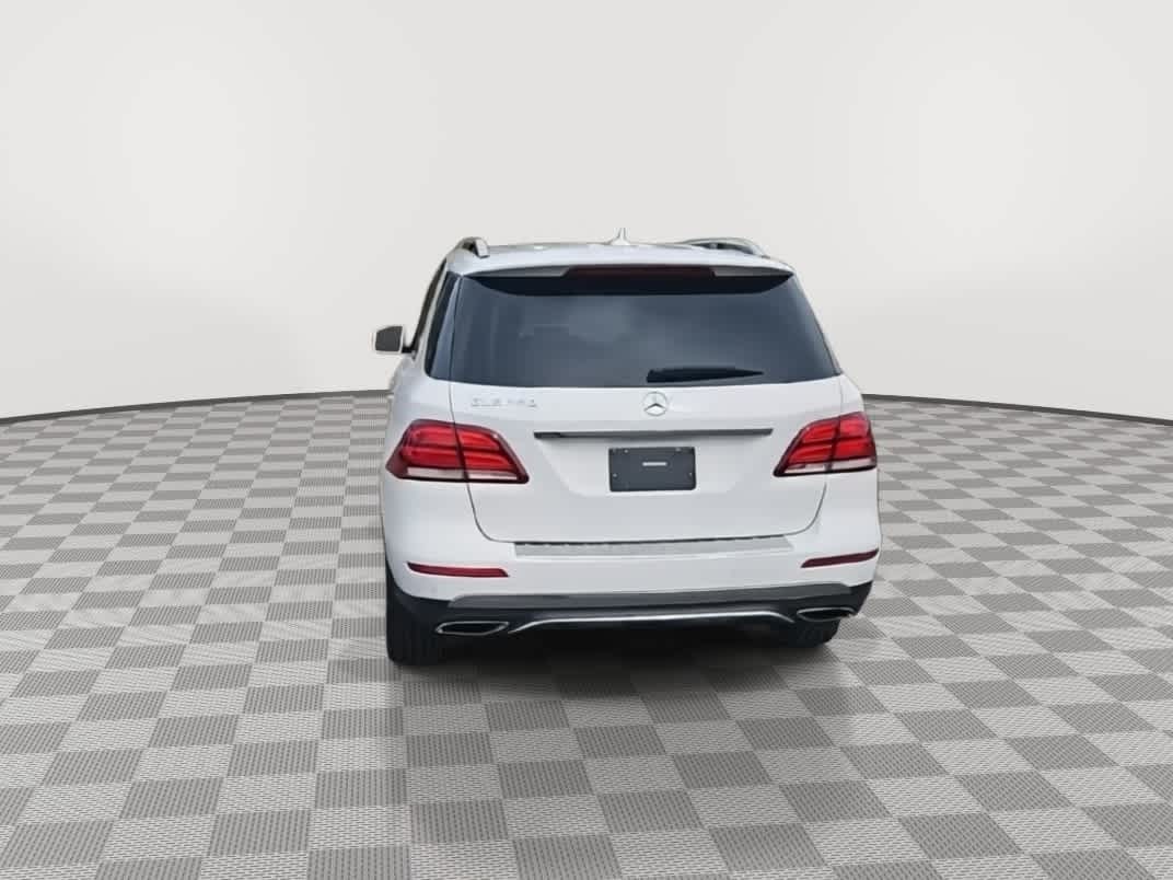 Thumbnail: 2016 Mercedes-Benz GLE - 7