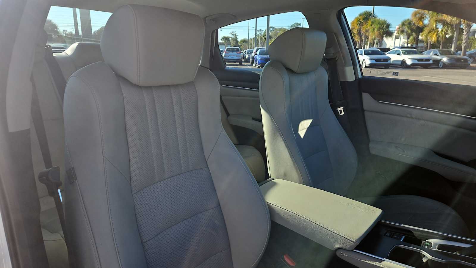 Thumbnail: 2018 Honda Accord - 25