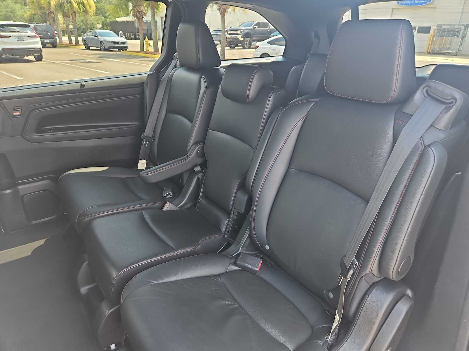 Thumbnail: 2023 Honda Odyssey - 25