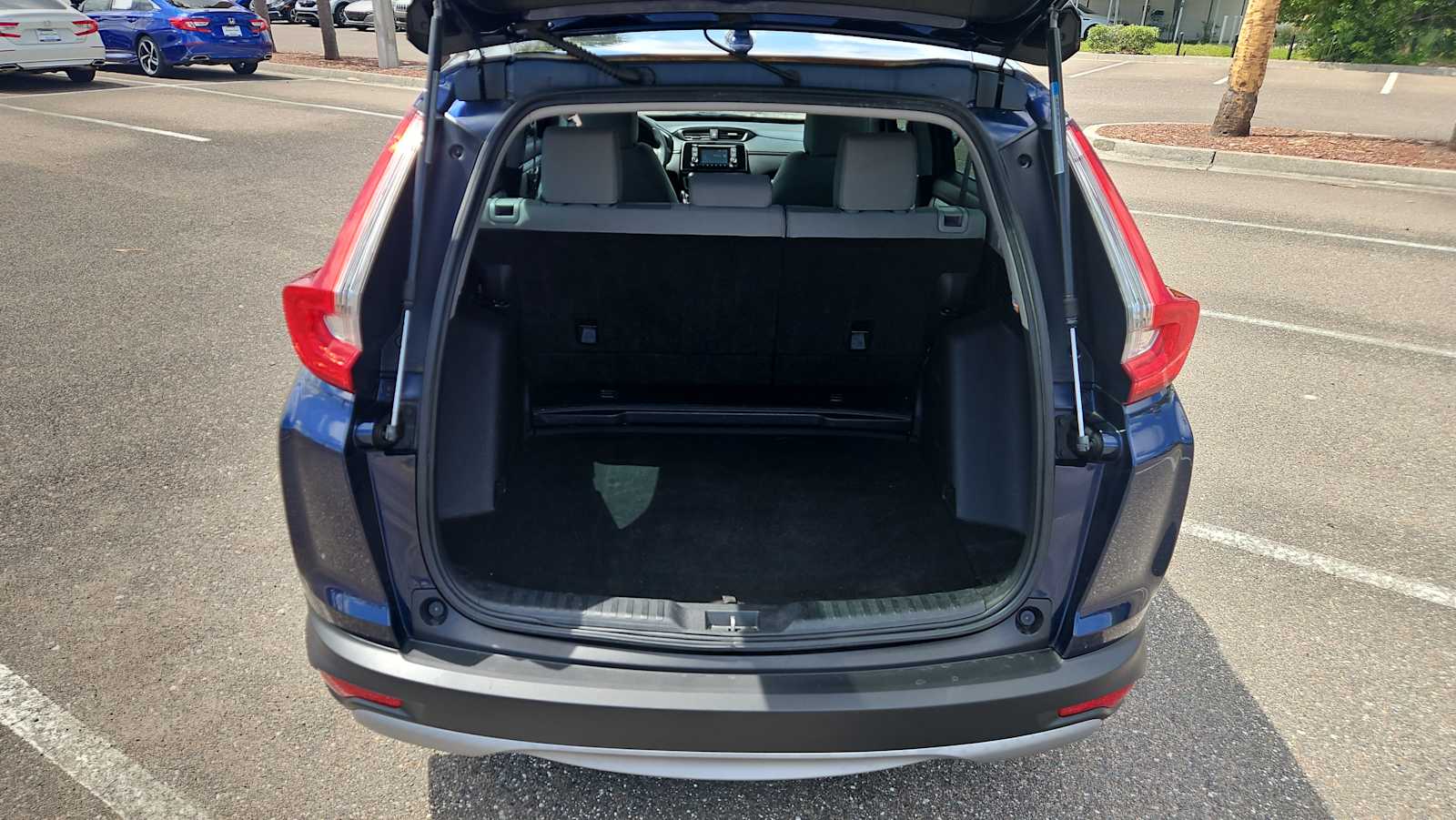 Thumbnail: 2019 Honda CR-V - 19