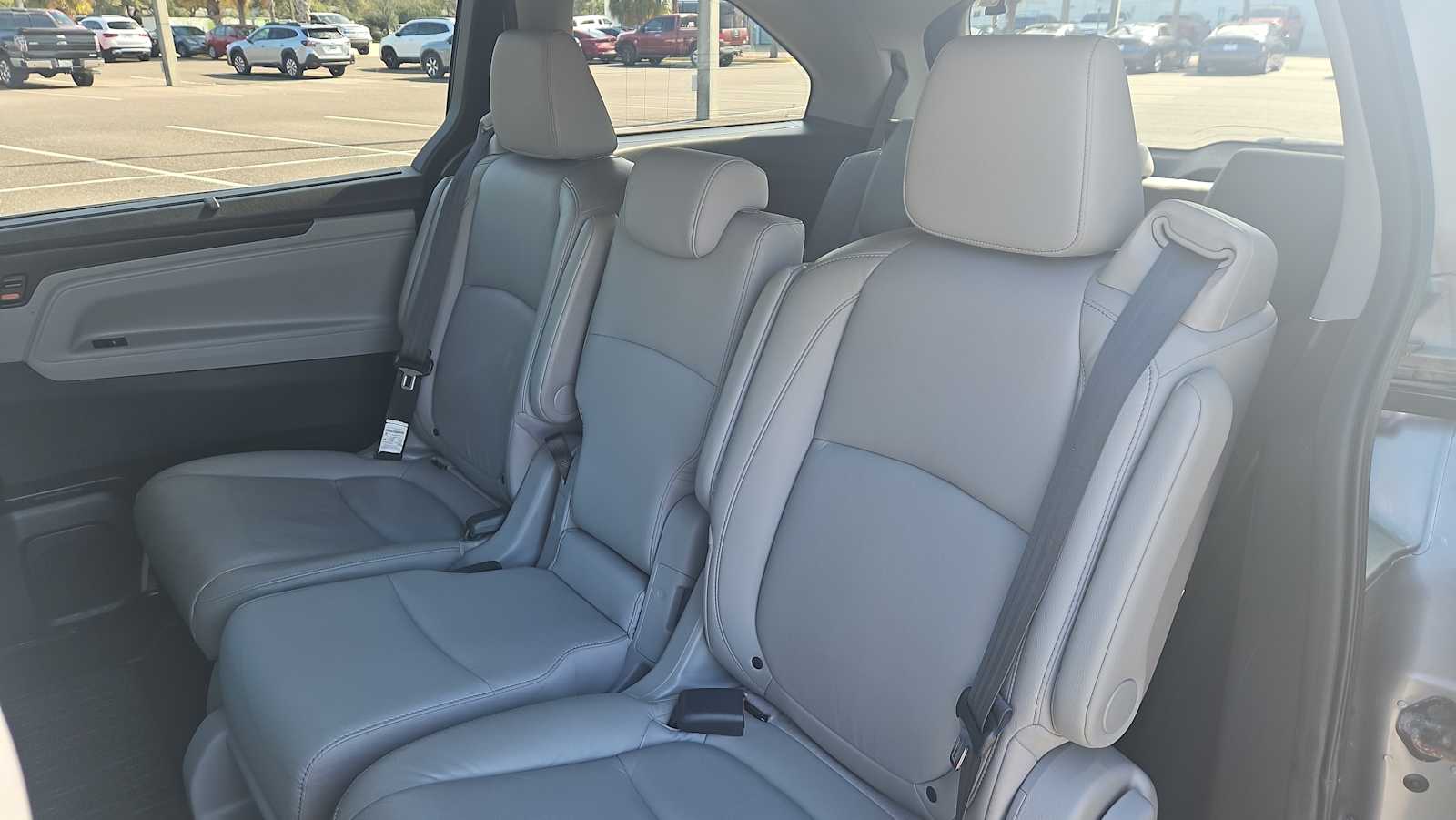 Thumbnail: 2021 Honda Odyssey - 25