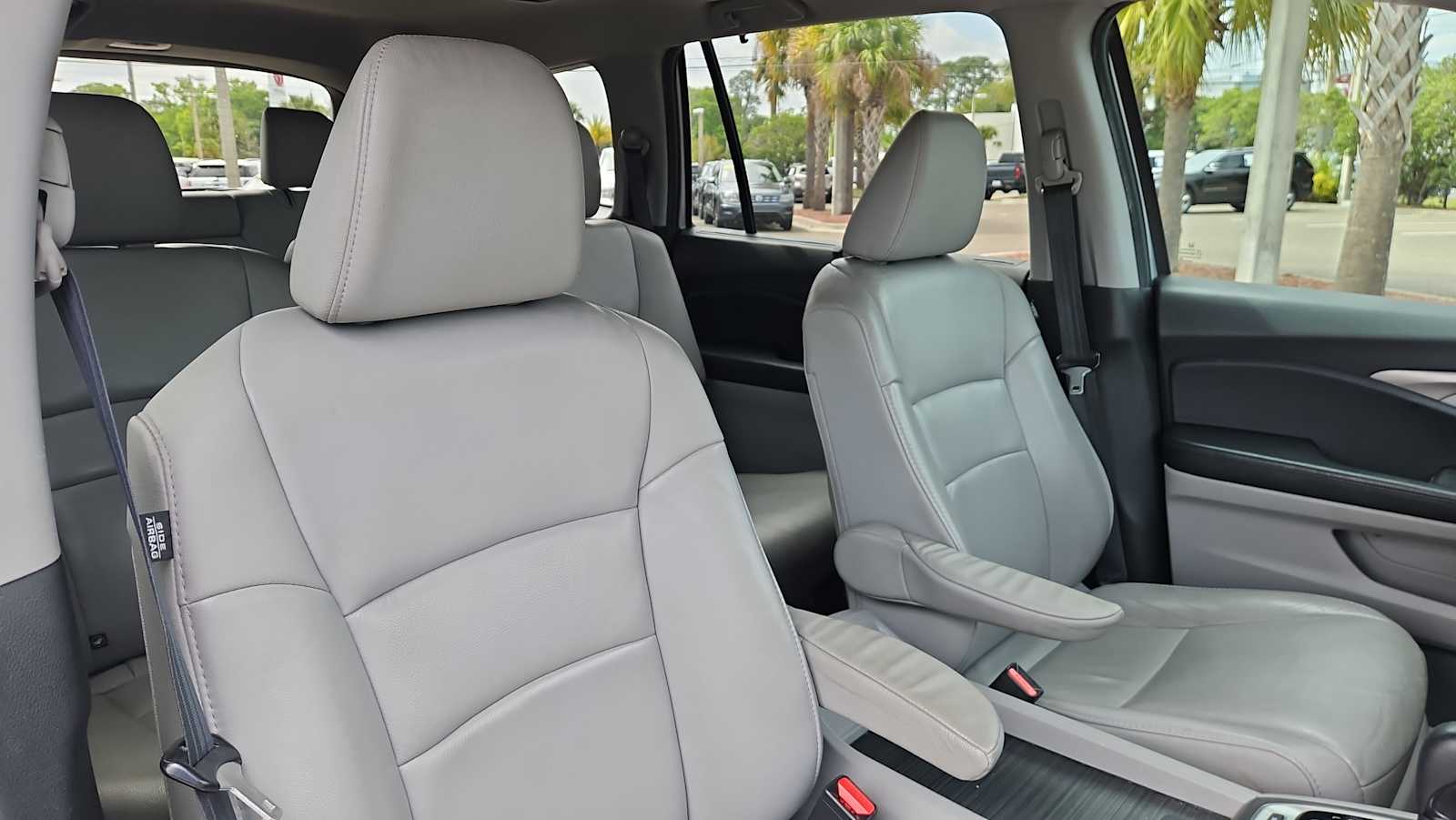 Thumbnail: 2019 Honda Pilot - 28