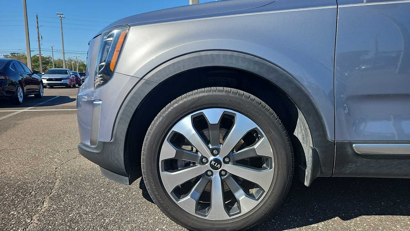 Thumbnail: 2020 Kia Telluride - 19