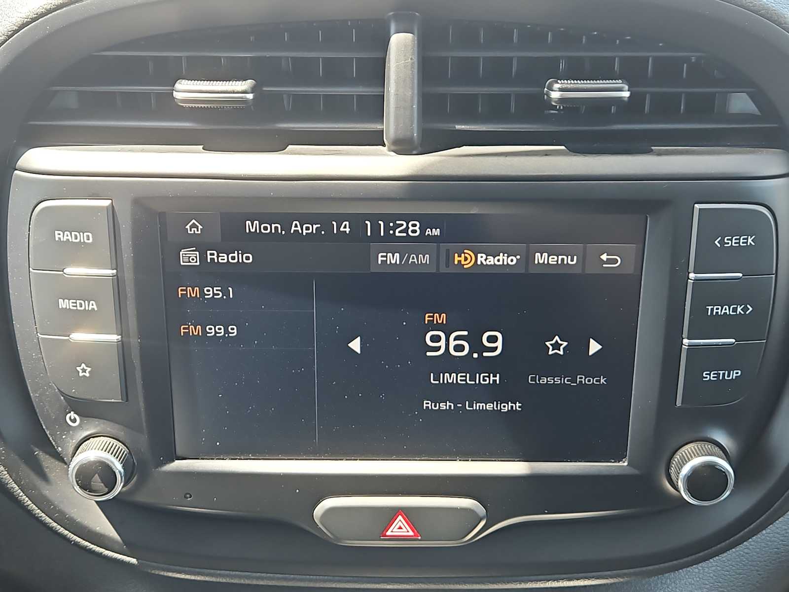 2023 Kia Soul LX 12