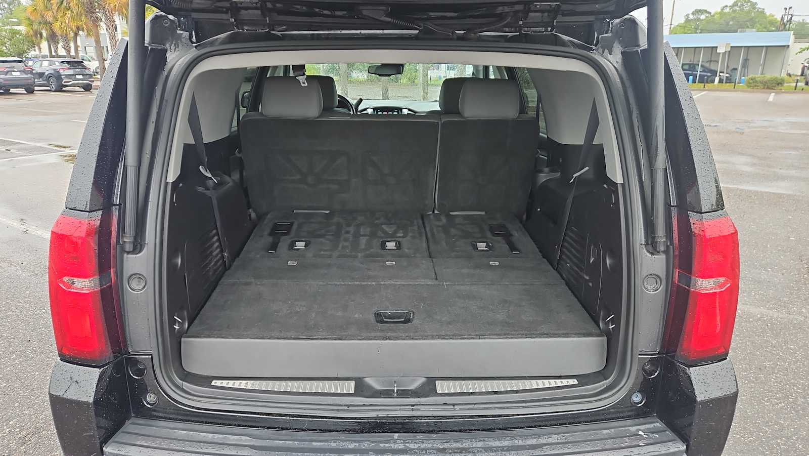 Thumbnail: 2019 Chevrolet Tahoe - 21