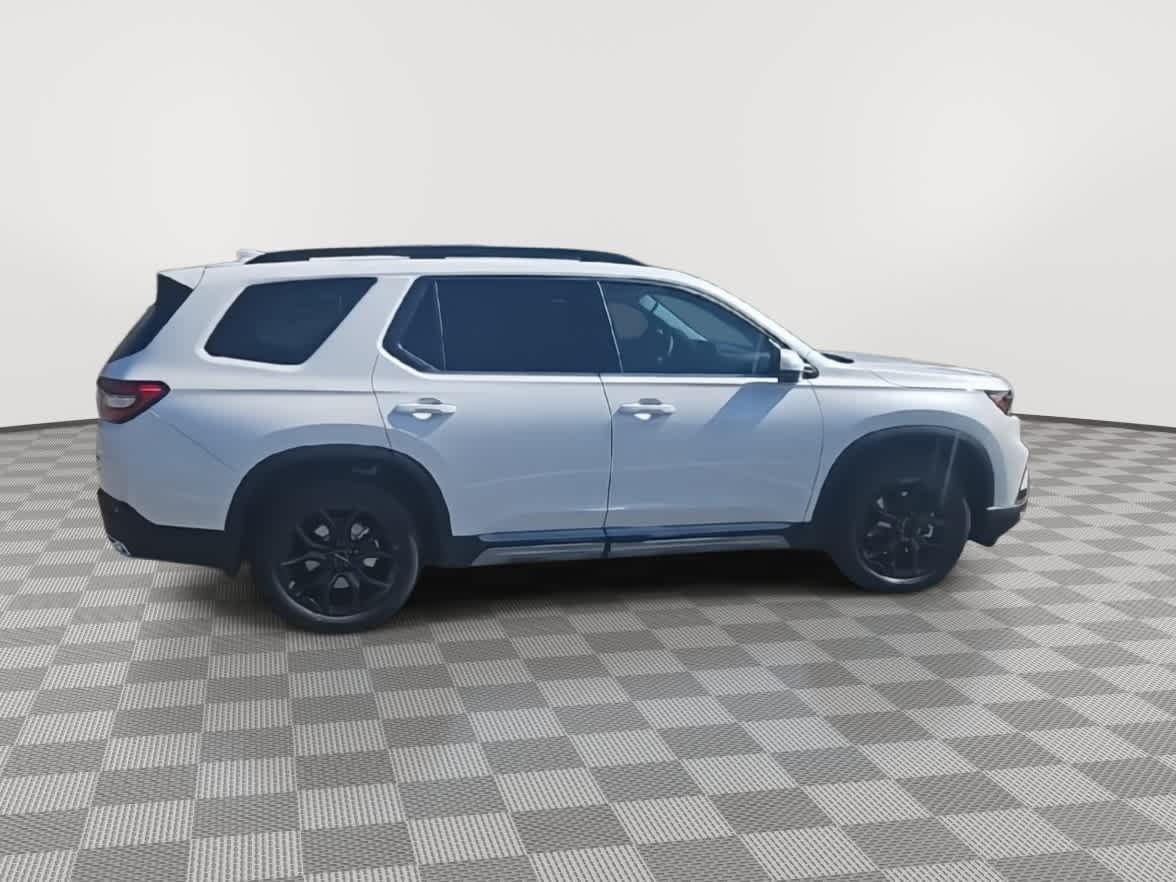 Thumbnail: 2025 Honda Pilot - 9