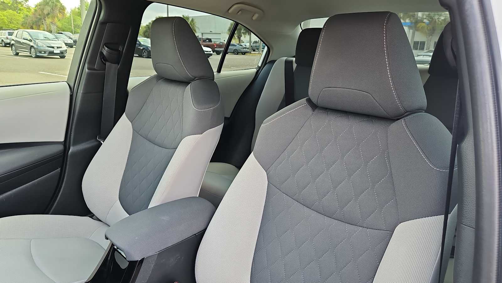 Thumbnail: 2022 Toyota Corolla - 12