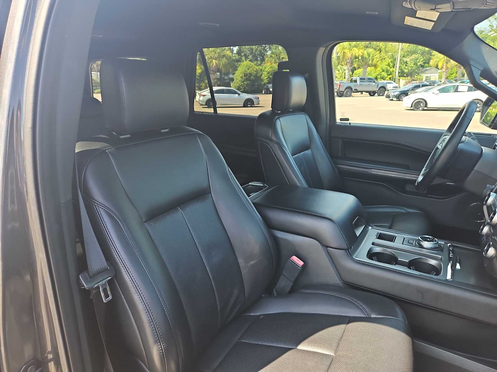 Thumbnail: 2020 Ford Expedition - 26