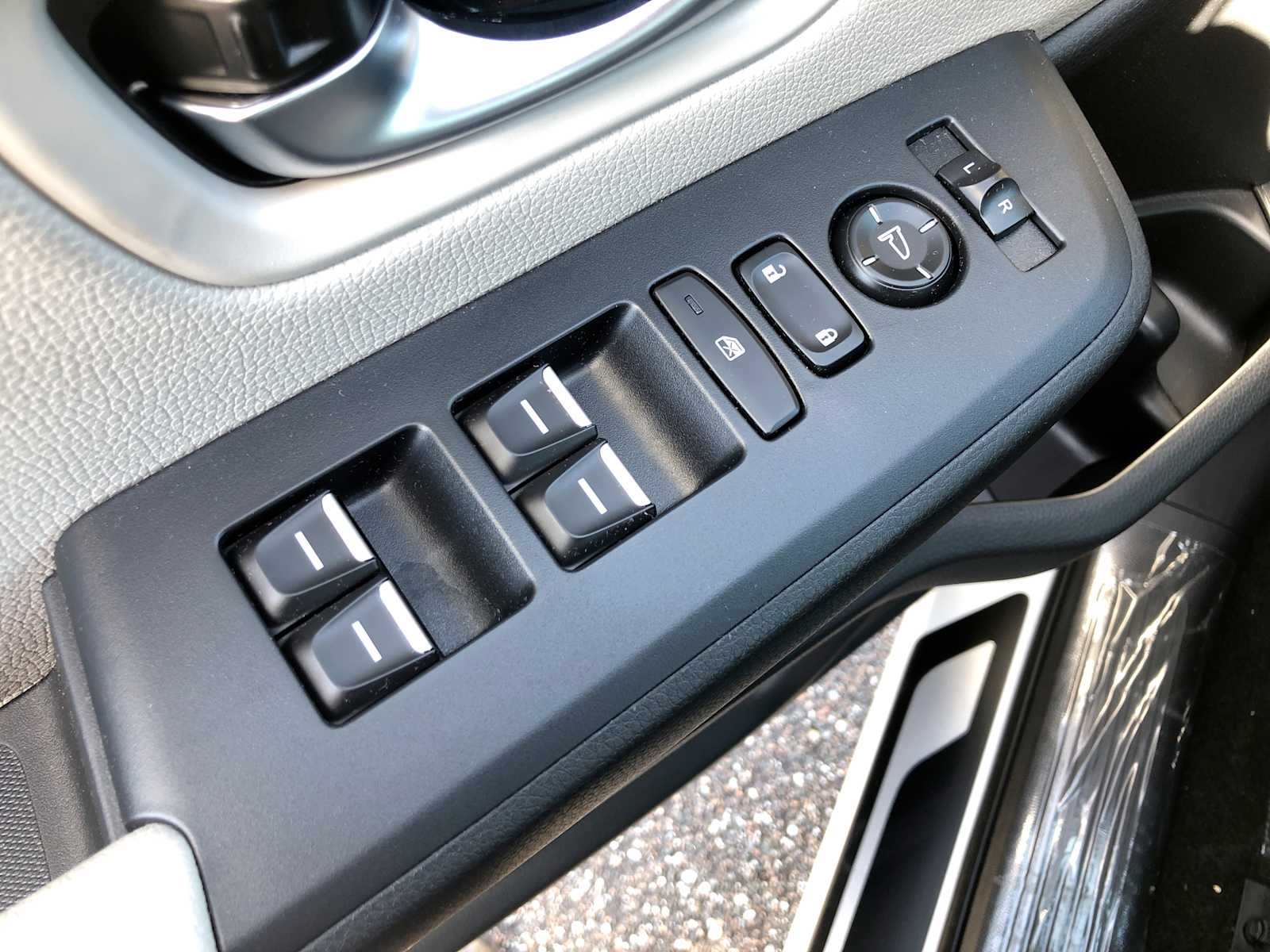 Thumbnail: 2026 Honda Pilot - 15