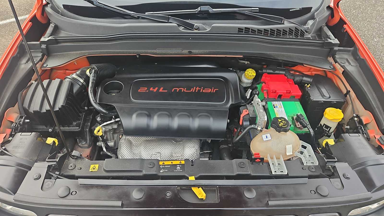 Thumbnail: 2019 Jeep Renegade - 17