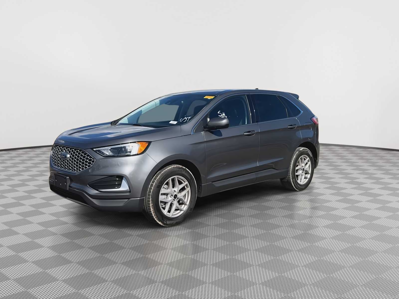 Thumbnail: 2023 Ford Edge - 4