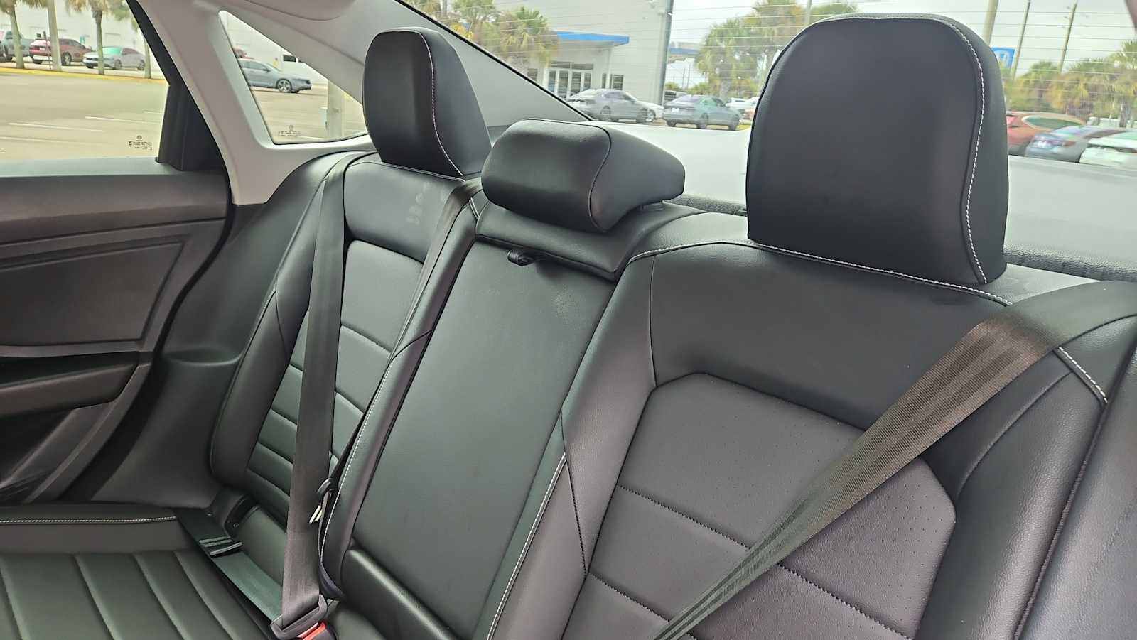 Thumbnail: 2023 Volkswagen Jetta - 24