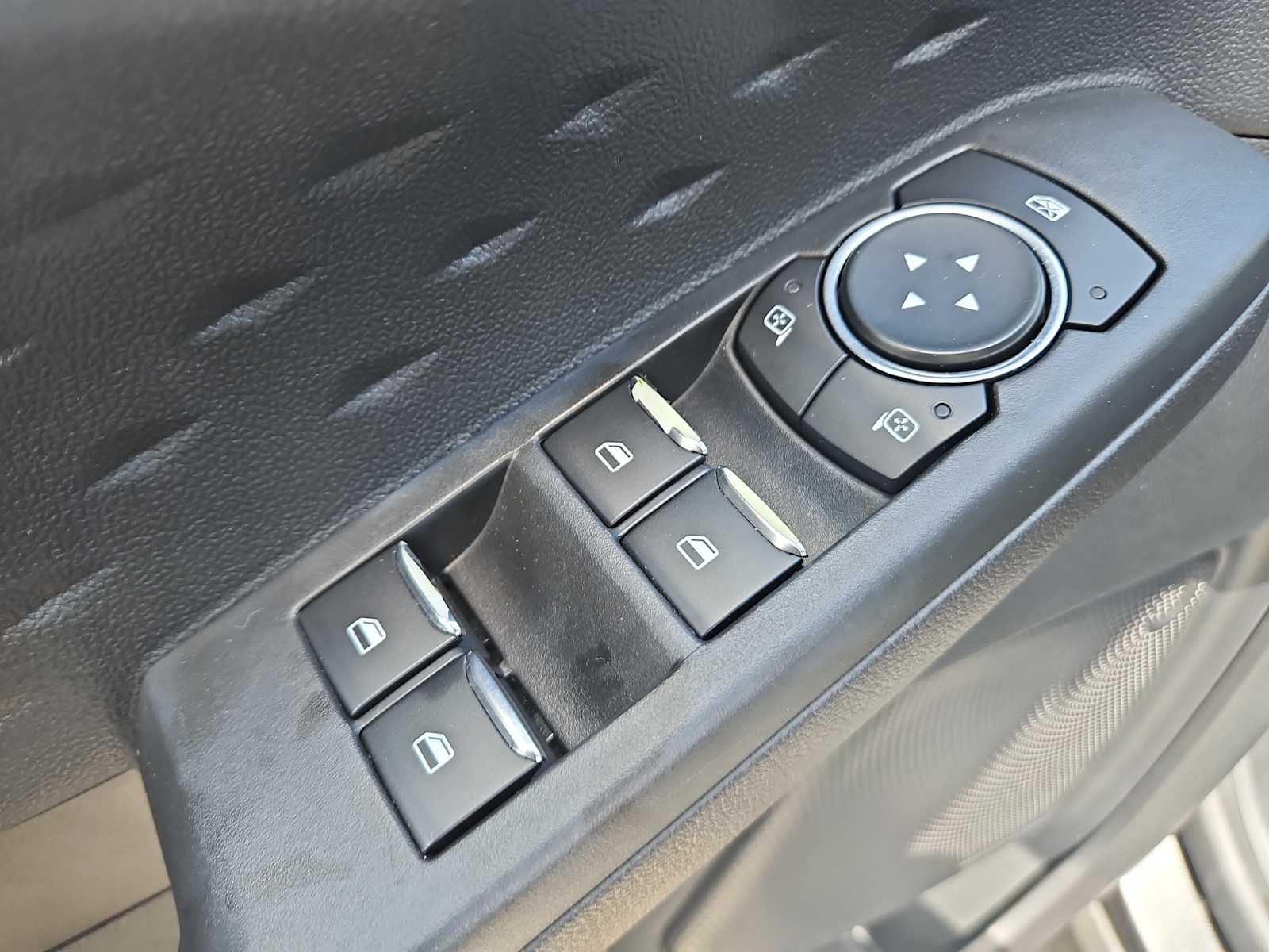 2020 Ford Escape SE 15