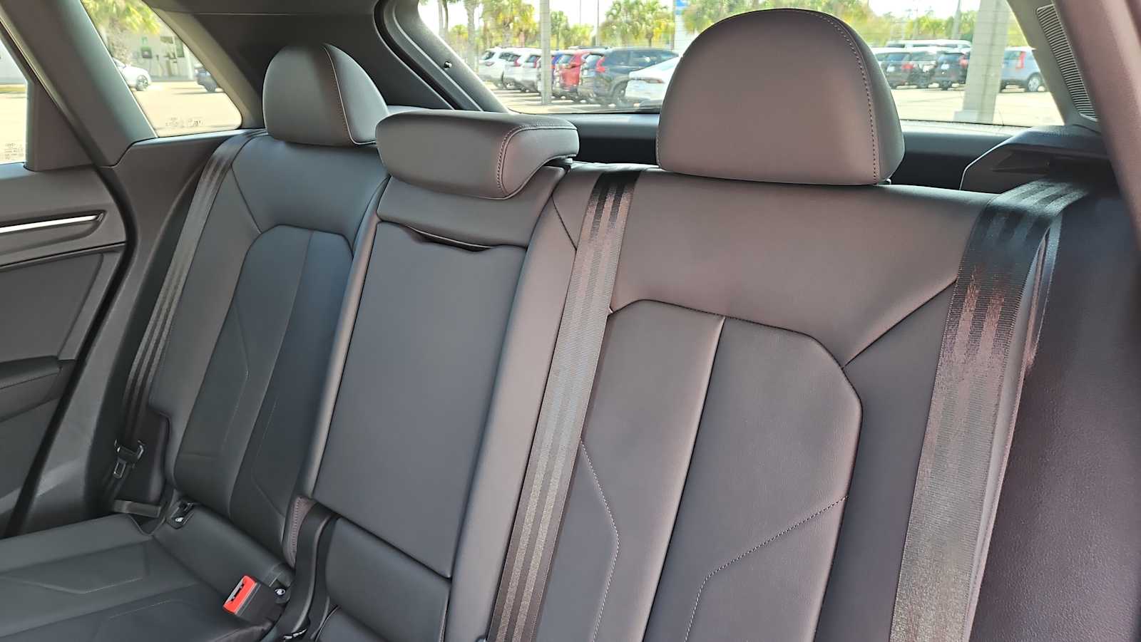 Thumbnail: 2022 Audi Q3 - 25