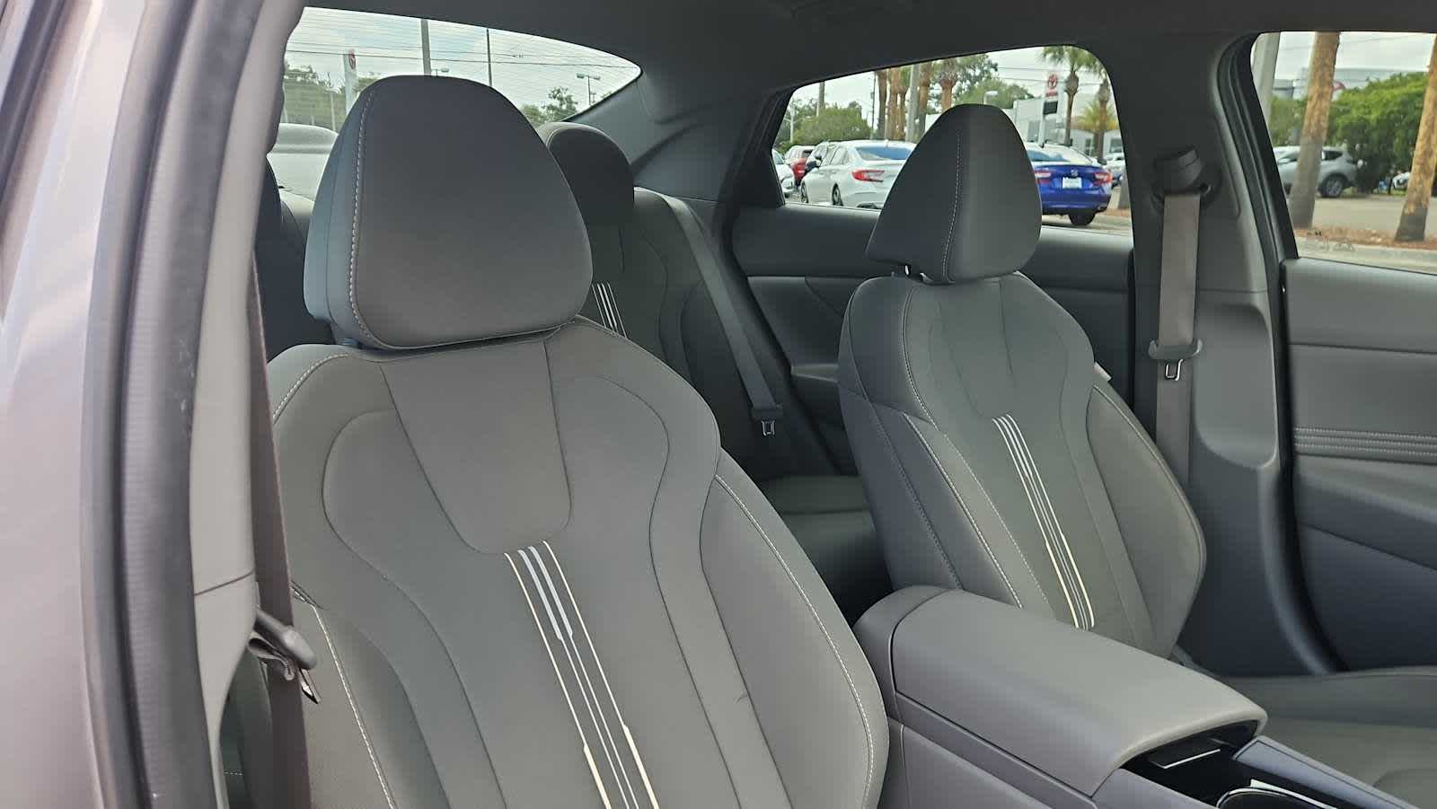 Thumbnail: 2023 Hyundai Elantra - 25