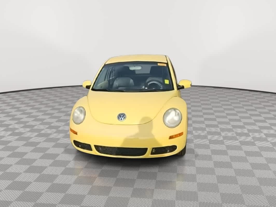 Thumbnail: 2007 Volkswagen New Beetle - 3