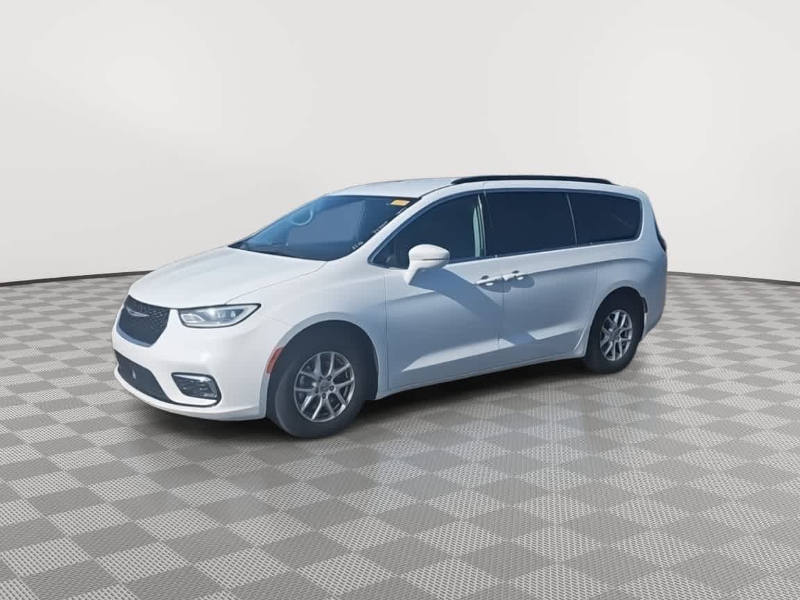 2022 Chrysler Pacifica Touring L 4