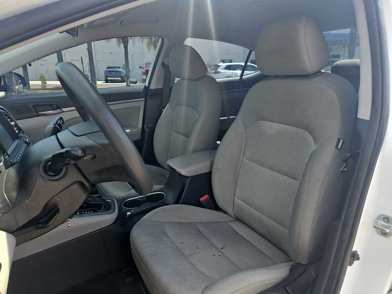 Thumbnail: 2017 Hyundai Elantra - 13
