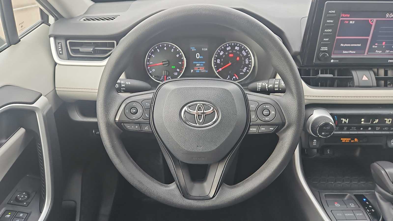 Thumbnail: 2022 Toyota RAV4 - 11