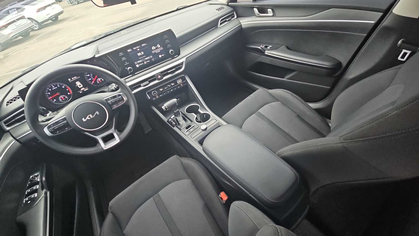 Thumbnail: 2022 Kia K5 - 22